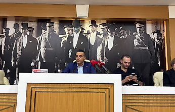 Çiğli'de Yıldız'a tepkiler art arda geldi | Koç: Salonda yoğun bir utanç ve öfke var!