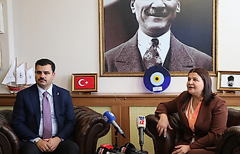 İnan'dan Özel'e Foça çıkışı: Daha dün kefildiniz, partiden ayrılınca hedef tahtasına oturttunuz!