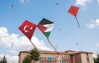 İzmir'de 2 bin öğrenci uçurtmalarını barış için uçuracak
