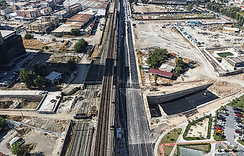 İzmir'de 500 milyon liralık yol projesinde 'iğneyle kuyu' kazılıyor