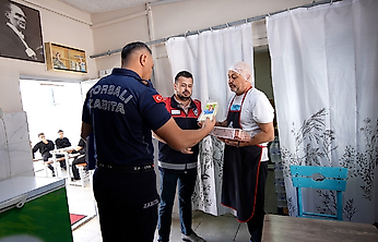 İzmir'de okul kantinlerine sıkı denetim: Temizlik ve hijyen koşulları mercek altında!