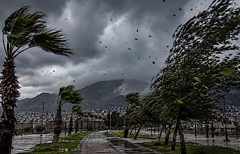 İzmir için fırtına uyarısı: Rüzgar 80 kilometreye ulaşacak