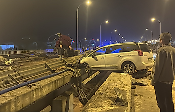 İzmir yolunda zincirleme kaza: 1 ölü, 7 yaralı