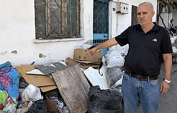 Konak'ta mahallelinin 17 yıllık çöp ev isyanı: Çözüm bekliyorlar