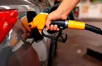 Motorine indirim geldi: İzmir'de litre fiyatı 100 liranın altına indi