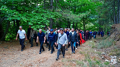 Efeler Yolu'nda kalp sağlığı buluşması: Bozdağ'da sağlıklı yaşam yürüyüşü