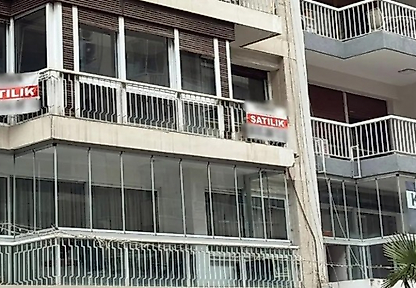 İzmir Alsancak'ta dikkat çeken tablo: 300 iş yeri kiralık