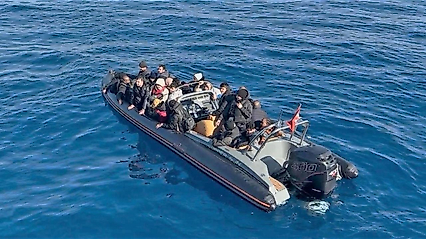 Seferihisar, Urla ve Foça'da 73 düzensiz göçmen yakalandı