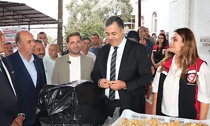 Tireli incir üreticisine 1,5 milyon TL'lik destek: Kasa ve kerevet dağıtıldı
