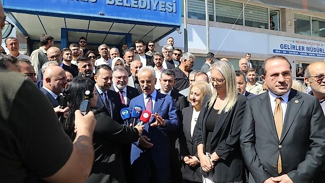 Bakan Uraloğlu müjdeyi verdi... Menderes - Gümüldür Karayolu için çalışmalar başlıyor