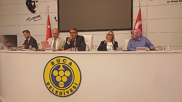 Buca Meclisi'nde Üzüm Kent'e yetki talebine 3 partiden ret!