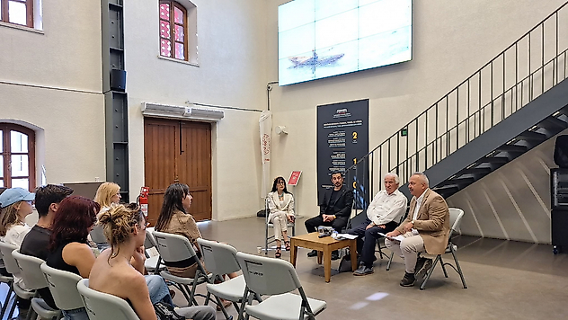İzmir'de gençler UNESCO ve kültürel mirası konuştu