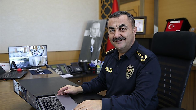 İzmir Emniyet Müdürlüğü'nde görev değişimi: Yeni müdür Ahmet Arıbaş oldu