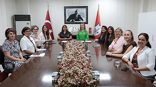 Konak'ta kadınların adalet mücadelesi güçleniyor: Protokol imzalandı!