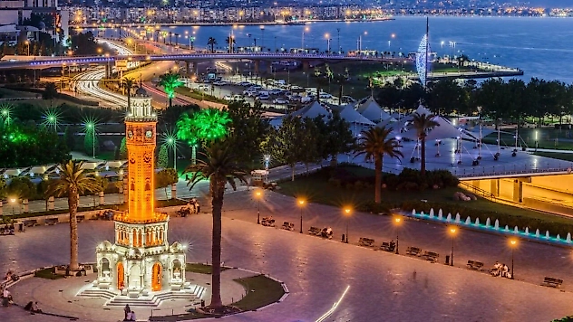 Saat Kulesi 125 yıldır İzmir'in zamanına tanıklık ediyor