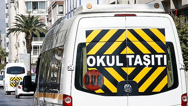Servisçilerden velilere korsan servis uyarısı: O plakalar dışında ücret ödemeyin!