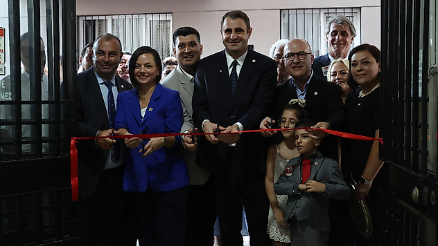 YENİ Parti Karabağlar'da ilçe binasını açtı: 'Yeni bir umudun kapılarını açıyoruz'
