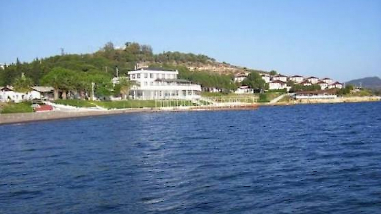 Foça Tarım ve Orman Bakanlığı Kamp Tesisi Nerede? Konaklama İmkânları ve Ulaşım Rehberi