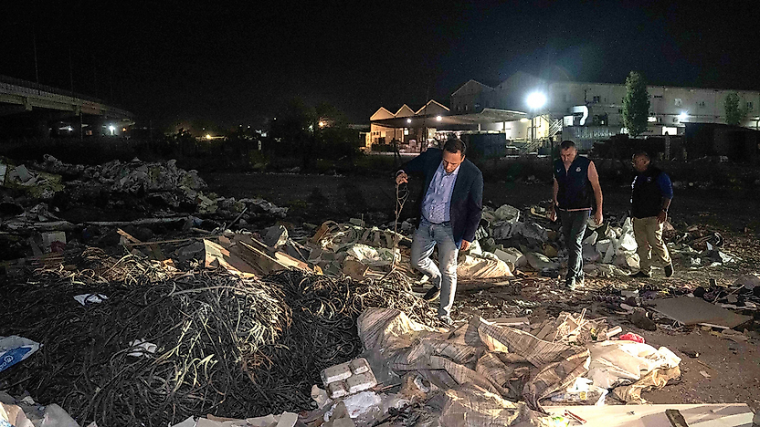 Bornova'da kaçak moloz seferberliği