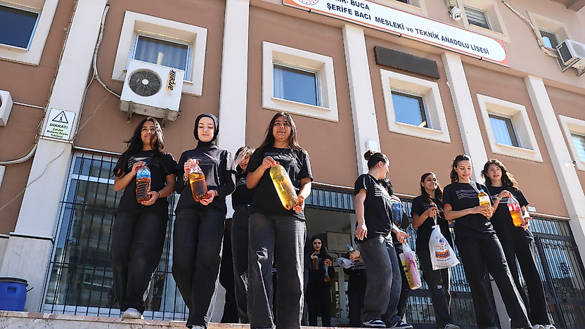 Buca'da 120 bin litreden fazla atık yağ geri dönüşüme kazandırıldı