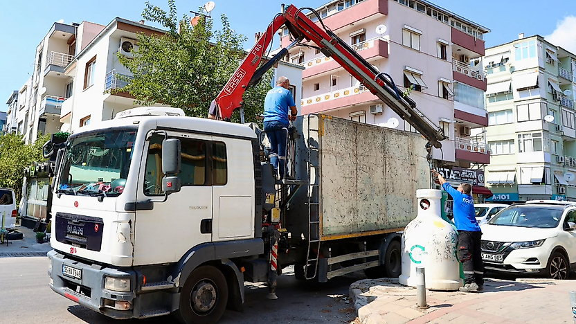 Buca'da 158 ton cam atık geri dönüşüme kazandırıldı
