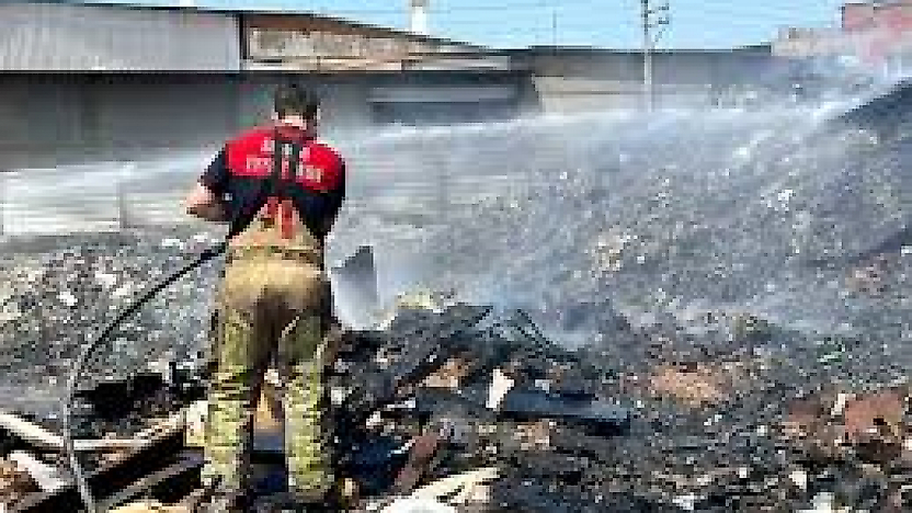Buca'da bitmeyen çile: Çöplüğe dönen alanda her gün yangın, her gün isyan
