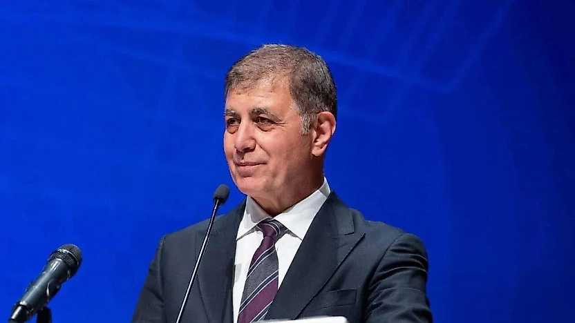 Cemil Tugay'dan 'AK Parti'ye geçince işçi çıkaracak mısınız?' sorusuna yanıt