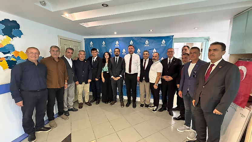 CHP İzmir'den siyasi parti turu: Gümrükçü'den ortak akıl mesajı