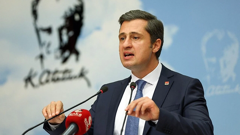 Deniz Yücel'den Cemil Tugay'a sert sözler: İzmir buna seyirci kalmaz
