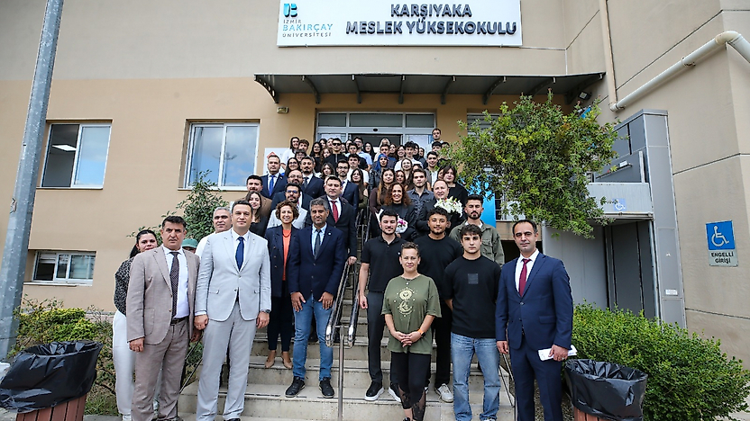 İzmir Bakırçay Üniversitesi Karşıyaka Meslek Yüksekokulu açıldı