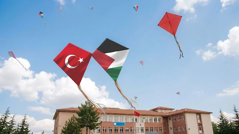 İzmir'de 2 bin öğrenci uçurtmalarını barış için uçuracak