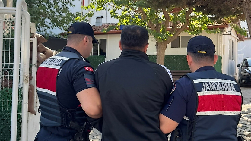 İzmir'de 26 aydır aranan firari yakalandı
