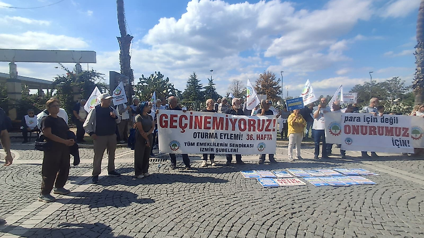 İzmir'de emeklilerden 36'ncı hafta eylemi: Geçinemiyoruz