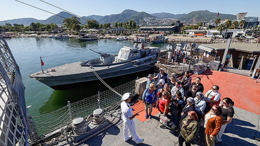 İzmir'de emeklilere ücretsiz gezi desteği: Yeni dönem başladı