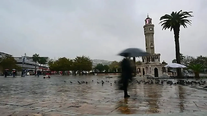 İzmir'e sağanak geliyor: Sıcaklık 25 dereceye düşecek