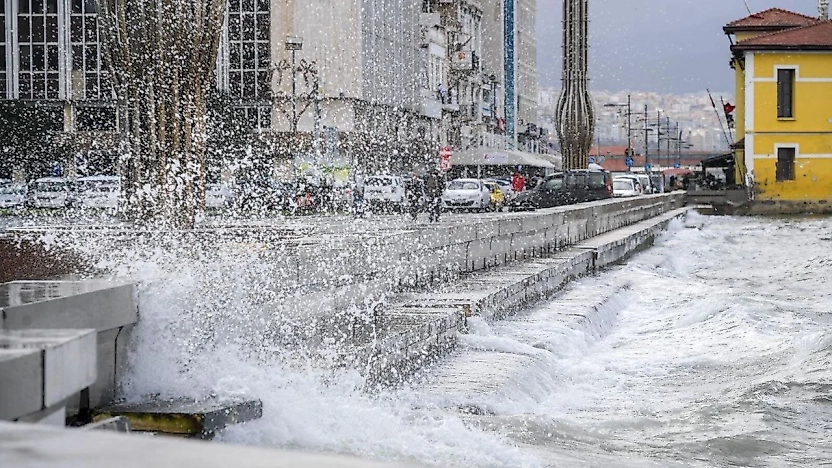 İzmir için fırtına alarmı: 12 ilçeye sarı kodlu uyarı