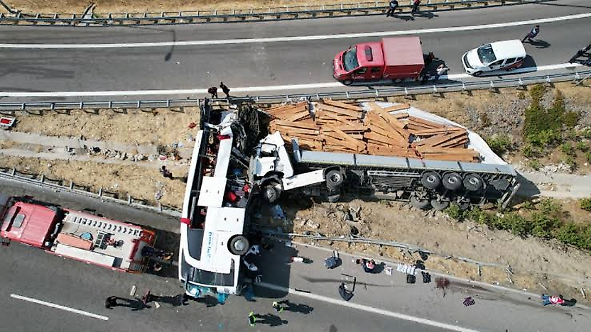 Manisa'da 11 kişinin öldüğü kazada sürücülerin ifadeleri ortaya çıktı
