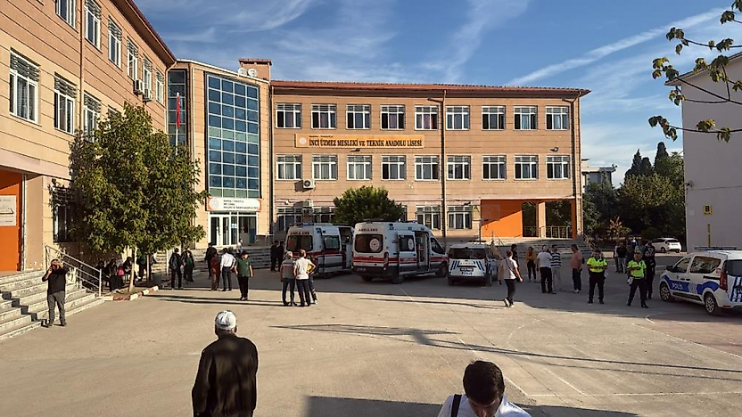 Turgutlu'daki silahlı saldırıda yeni gelişme: Valilik yaralı sayısını güncelledi