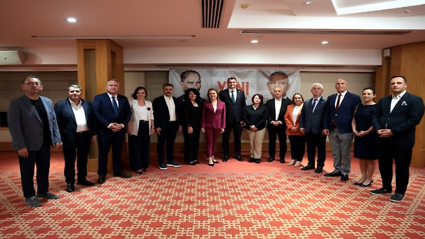 YENİ Parti İzmir'de çift zirve: Güç başkanlar ve vekiller ile görüştü