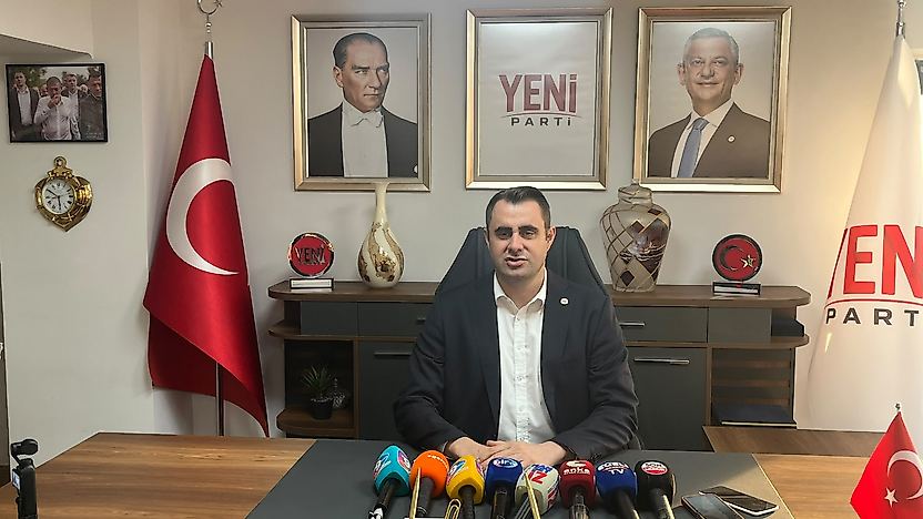 Yeni Partili Güç'ten çifte salvo: 'İzmir'in dağlarında çöp değil şehit kanı var'