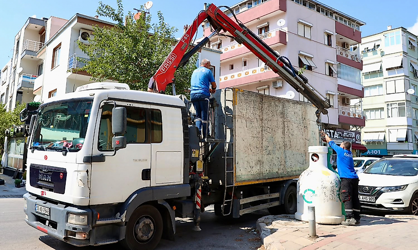 Buca'da 158 ton cam atık geri dönüşüme kazandırıldı