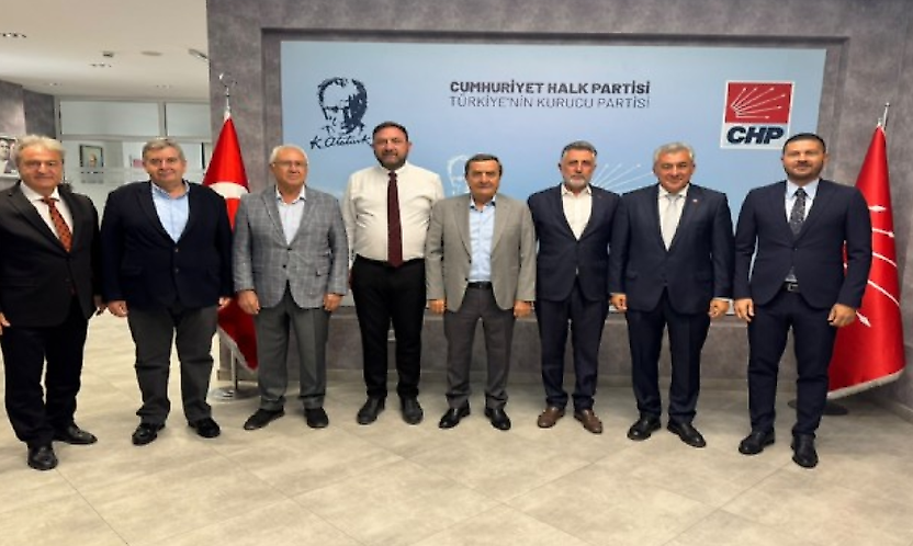 CHP İzmir'de eski başkanlar sahaya iniyor: 30 ilçede çalışma