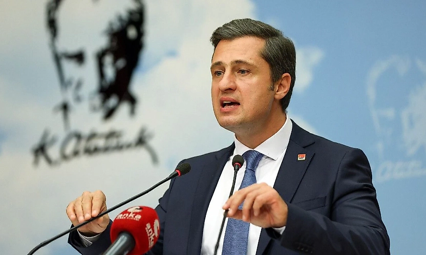 Deniz Yücel'den Cemil Tugay'a sert sözler: İzmir buna seyirci kalmaz