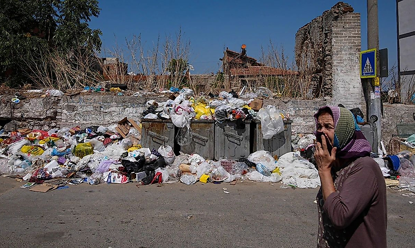 İzmir'de çevre alarmı: Çöp, körfez, sivrisinek ve plansızlık!
