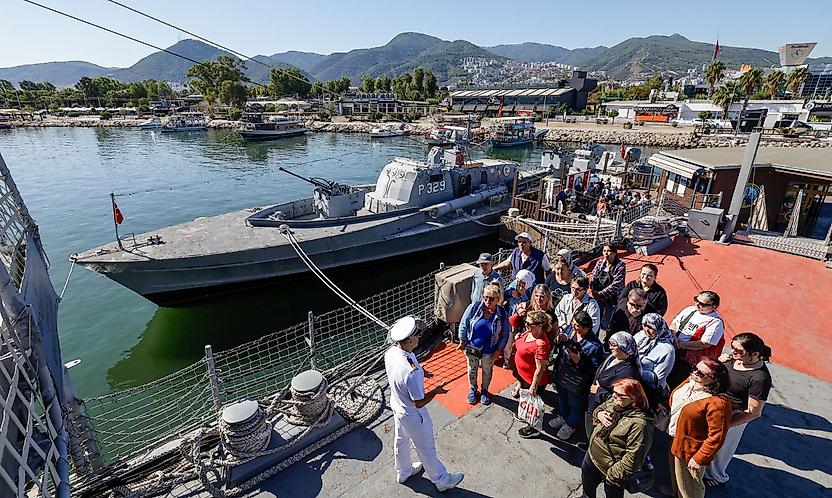 İzmir'de emeklilere ücretsiz gezi desteği: Yeni dönem başladı