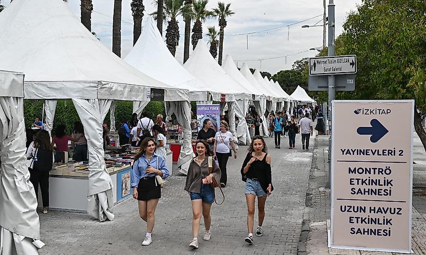 İzmir'de kitap şöleni: İZKİTAP'ta 400'e yakın isim buluşuyor