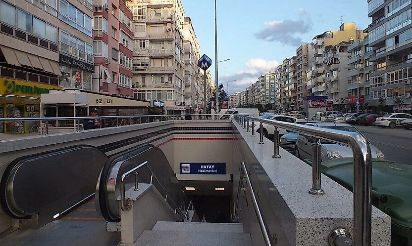 İzmir'de patlama paniği: Doğalgaz sızıntısı şüphesi