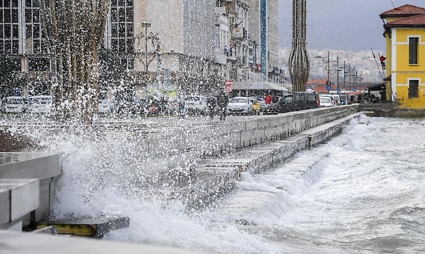 İzmir için fırtına alarmı: 12 ilçeye sarı kodlu uyarı
