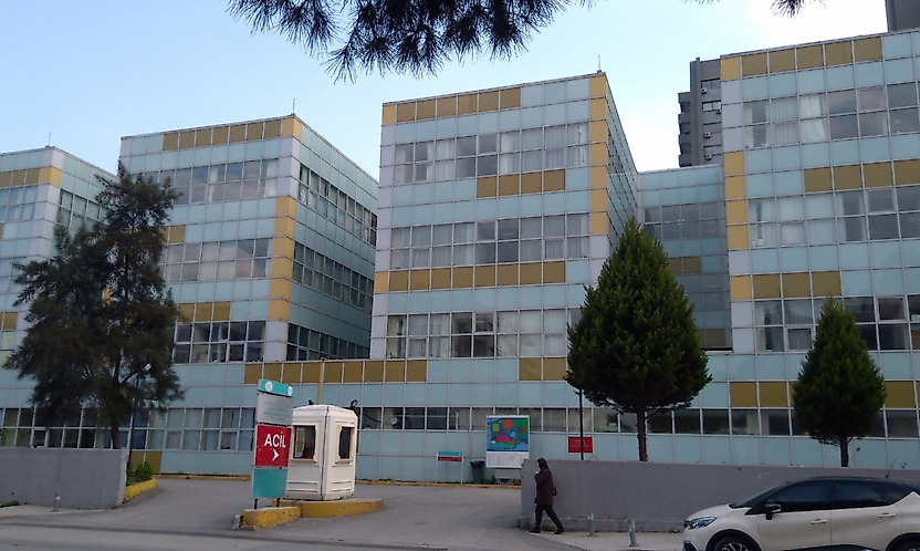 Liyakatsizlik, elektrik kesintileri, su damlatan tavanlar… Devlet hastaneleri ikinci planda kaldı