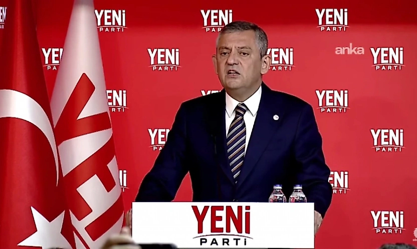 Özgür Özel'den İzmir mesajı: 'Satıp gidenler hain oğlu haindir'
